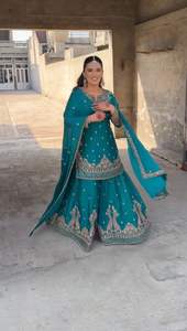 Attrayant Designer À La Mode Femmes Kurta Sharara avec Dupatta Ensemble De Mariage Partywear Outfit Robe En Gros Surat Inde - Product Image 3