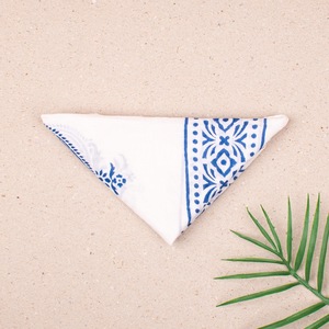 Pañuelo Azul con Estampado de Bloques, Estilo Boho, Unisex, Ecológico, para la Cabeza, para el Verano y la Playa - Product Image 5