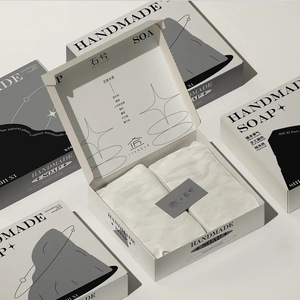 Boîtes en papier kraft en gros avec fenêtre pour bijoux, savons faits main, jouets – Emballage cadeau en carton blanc - Product Image 1
