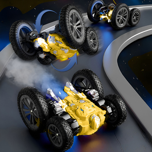 Auto Telecomandata 360° con Luci LED e Batteria Ricaricabile 2.4G, Realizzata in Plastica Resistente, Funzione Spray Inclusa - Product Image 3