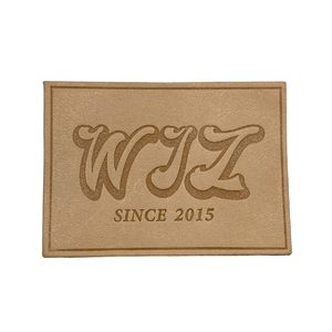 Patchs en cuir personnalisés en gros avec logo gaufré et adhésif - Product Image 4