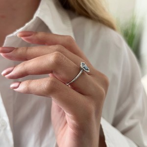 2.02CT Blue VS1 Heart Cut Lab Grown Anillo de propuesta de diamante de lujo 14K Oro amarillo Fino Halo Anillo de fiesta de compromiso para boda - Product Image 4