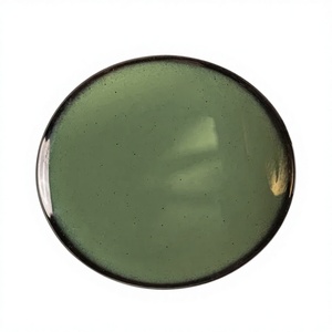 Plato de Cena de Cerámica Verde Oliva, Superficie con Acabado Brillante, Diseño Redondo y Ancho, Fabricación Robusta para Cocina y Comedor Modernos - Product Image 1