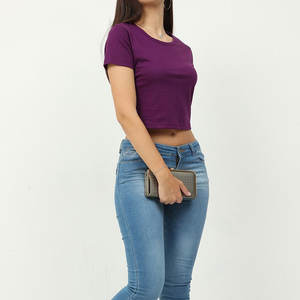 Fait sur mesure Taux raisonnable Femmes Crop Top chemise Respirant Poids léger Vente à chaud de haute qualité Crop Top avec un matériau durable - Product Image 3