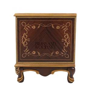 Soporte de TV Clásico de Madera con Detalles Dorados Ornamentados - Product Image 5