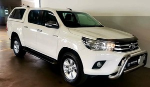 Camioneta Hilux Usada 2018-2026, Doble Cabina, Varios Colores, Vehículos Utilitarios para Transporte y Trabajo en Venta - Product Image 6