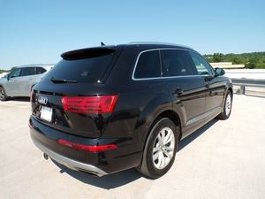 ใช้ lhd/rhd 2019 Audi Q7 55 TFSI Quattro Premium PLUS AWD - Product Image 2