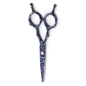 กรรไกรตัดผมสำหรับช่างตัดผมใบมีดสแตนเลสพร้อมที่วางนิ้วและเคลือบสี - Product Image 5