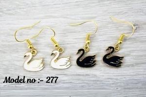 Fourniture en gros de boucles d'oreilles en acier inoxydable hypoallergéniques anti-ternissement pour les femmes disponibles à un prix abordable - Product Image 3