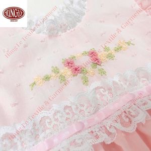 Mameluco bordado a mano floral de algodón de fabricante de Vietnam para niñas-sin babero y sin zapatos - Product Image 6