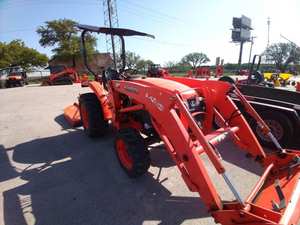 2018 pour tracteur agricole Kubota L3901HST 4x4 avec moteur clé et composants de pompe - Product Image 2