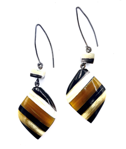 Boucles d'oreilles en corne de buffle personnalisées de vente chaude boucles d'oreilles design de forme ronde carrée et taille personnalisée prix bon marché - Product Image 6