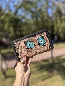 กระเป๋าคลัทช์หนังแกะสลักลายดอกไม้สีเทอร์ควอยซ์  แฟชั่นล่าสุด  ใช้ได้หลากหลาย  ใส่โทรศัพท์  ใส่บัตร  กระเป๋าสตางค์  สำหรับผู้หญิง - Product Image 3