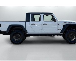 Camionnette Gladiator Mojave Crew Cab 2022 en excellent état - Prêt à être expédié - Product Image 3