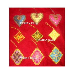 Adorno navideño Zari bordado hermoso personalizado múltiples formas y colores fiesta colgante producto decorativo con cuentas - Product Image 1