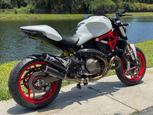 Ducati Monster 821 usada del 2015 disponible - Product Image 3