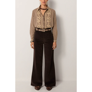 Pantalon large ROMEO taille haute, technique de teinture unie, couleur boue - Product Image 2