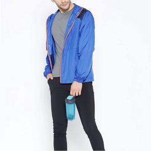 Chaqueta cortavientos de invierno con estilo para hombre con capucha y cremallera frontal con logotipo impermeable y resistente al viento para lluvia y nieve - Product Image 4