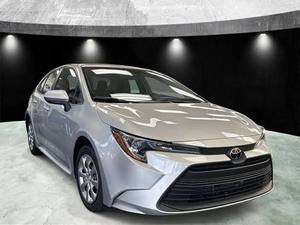 Toyota Corolla 1.5L Luxe Euro VI Berline d'occasion 2023 – Excellentes performances, nouveaux phares LED multifonctions, 4 caméras, boîte automatique – À vendre - Product Image 2