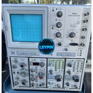 Oscilloscope numérique Tektronix 7904 avec modules 7A26 7A13 7b71 7B70 Garantie 1 an - Product Image 1