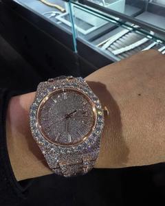 นาฬิกาฮิปฮอปหรูหราทำด้วยมือปรับแต่งโลโก้ได้ตามต้องการระบบอัตโนมัติสำหรับเพชรน้ำแข็ง VVS D COLOUR Moissanite ทันสมัย - Product Image 3