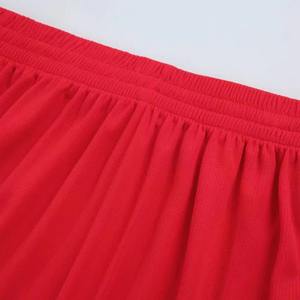 Nuevo diseño 100% poliéster baloncesto uniforme transpirable entrenamiento equipo desgaste bajo MOQ y bajo precio demanda superior conjunto de ropa deportiva - Product Image 5