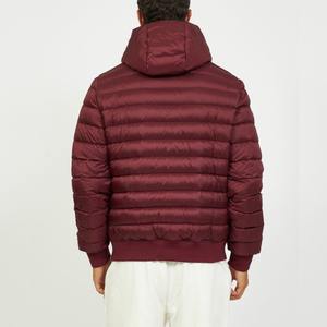 Chaqueta acolchada de invierno informal para hombre, cuello vuelto, cierre de cremallera, detalle de botón, respetuosa con el medio ambiente, impermeable, reversible, lona OEM - Product Image 2