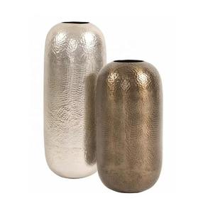 Jarrón de suelo moderno, jarrón de flores cónico de Metal en tono latón, jarrón decorativo con patrón martillado para la decoración del hogar de la sala de estar - Product Image 3