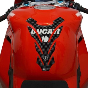 Copertura Serbatoio Bici in Resina 3D Effetto Carbonio per Ducati con Protezione Adesiva - Product Image 5