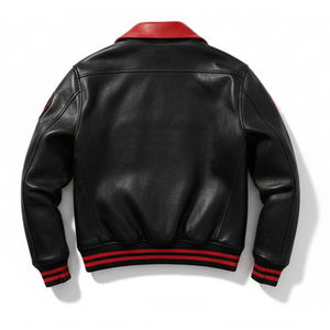 Chaqueta Bomber Varsity de Cuero Vacuno de Grano Completo Personalizada 2026, Forro Acolchado Rojo y Negro, Chaqueta de Invierno Estilo Urbano para Hombre - Product Image 2