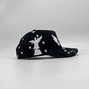 Casquette de baseball Gorras doublée de satin avec logo brodé sur mesure Casquette de luxe de haute qualité pour hommes 5 panneaux en daim Trucker Club Hat for Men - Product Image 3