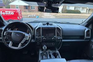 FORD F-150 RAPTOR d'occasion, conduite à gauche/droite - Product Image 3