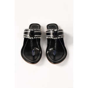 ชุดเดรสสีดำ Kolhapuri IWE-KLP24-20 สำหรับผู้หญิง ผ้า PU ระบายอากาศได้ดี ความยาวระดับเข่า เหมาะสำหรับใส่ไปเที่ยวทะเล ใส่ทำงานในฤดูร้อน ตกแต่งด้วยซิปและเพชร ไซส์ XS-ODM - Product Image 5