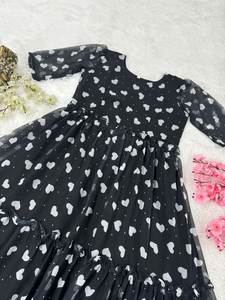 Nayra Floral Digital Georgette Cut Kurti avec élégant Salwar Vêtements de fête indiens et pakistanais confortables - Product Image 6