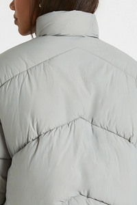 Venta al por mayor de moda para mujer, Chaqueta corta acolchada corta gris claro, abrigo cálido de invierno de nailon, chaqueta de abrigo con logotipo personalizado para mujer - Product Image 6