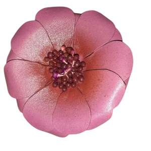 ดอกไม้หนังคุณภาพพรีเมี่ยมสำหรับรองเท้าและเครื่องประดับเสื้อผ้าในราคาที่ไม่แพงจากผู้ผลิตอินเดีย - Product Image 1