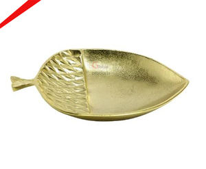 Meilleures ventes Plateau fini doré au design martelé - Product Image 1