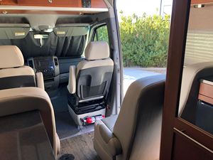 2019 Sprinter 3500XD Roadtrek RS Camping-car aventureux avec 4WD Turbodiesel V6 Power 15,100 Miles Camper Conversion - Product Image 6