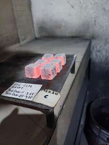 Charbon de coco de luxe pour chicha par Merades, charbon de coque de noix de coco de qualité supérieure sans fumée pour les amateurs de chicha aux Émirats arabes unis - Product Image 2