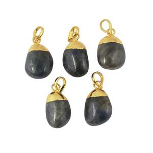 Pendentif en saphir naturel de 14 mm plaqué or, serti en bélière chrétienne, pierre de naissance de septembre - Product Image 2