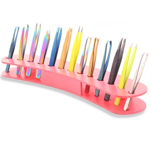 Pinzas Profesionales para Cejas de Acero Inoxidable de Marca Privada, Punta Inclinada y Puntiaguda, con Soporte de Acrílico, Colores Personalizados - Product Image 1