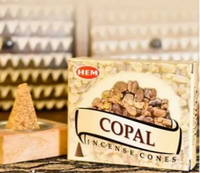 Incienso de Copal Negro HEM, Alta Concentración, 12 Cajas, Fragancia Natural Purificante para Meditación, Pooja, Oficina y Hogar