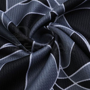 Uniforme de baloncesto de poliéster 100% ligero y cómodo para hombre, conjunto de ropa de verano transpirable de secado rápido, MOQ bajo para adultos - Product Image 3