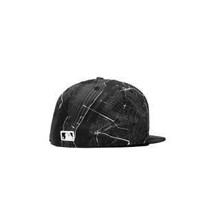 Gorra Ajustada de 5 Paneles, 100% Algodón Velour, Estilo Etéreo, Visera Curva, Unisex - Product Image 2