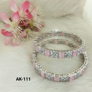 Bracelets AD élégants de qualité d'exportation pour les tenues Ganesh Chaturthi est disponible pour la vente en gros depuis l'Inde - Product Image 3