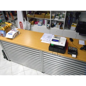Corda L 320 cm bancone vendite H 105 cm Top W 60 cm acciaio metallo plastica per uso supermercato - Product Image 1