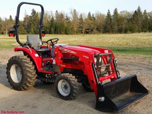 Tractor de ruedas Massey Ferguson 1529 usado - Product Image 3