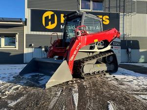 รถตักล้อยาง Takeuchi TL12V-2 ราคาประหยัด พร้อมมอเตอร์แบบตีนตะขาบ พร้อมใช้งานสำหรับงานเคลียร์พื้นที่ กำจัดพุ่มไม้หนา และเตรียมพื้นที่ก่อสร้าง - Product Image 1