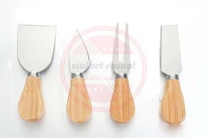 Juego de 4 piezas de cuchillo de queso con logotipo personalizado, herramienta profesional con mango de madera, juego de cuchillos de queso de acero inoxidable - Product Image 5