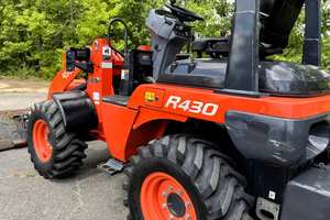 Chargeuse sur pneus KUBOTA R430, très demandée - Product Image 6